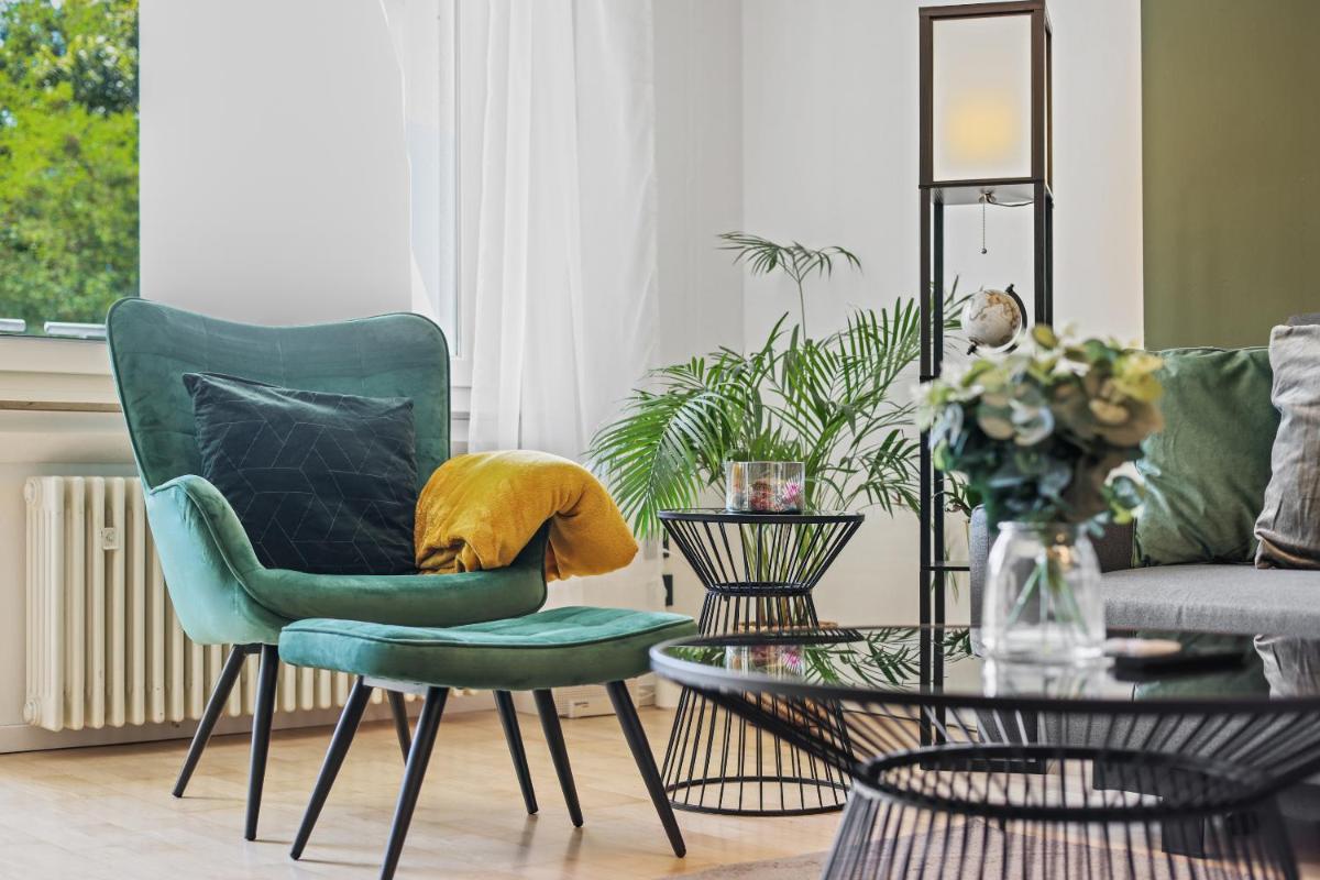 APART21 Green zentrale Design Wohnung, 70qm, Parkplatz, Netflix, Balkon, nahe Audi - Housity