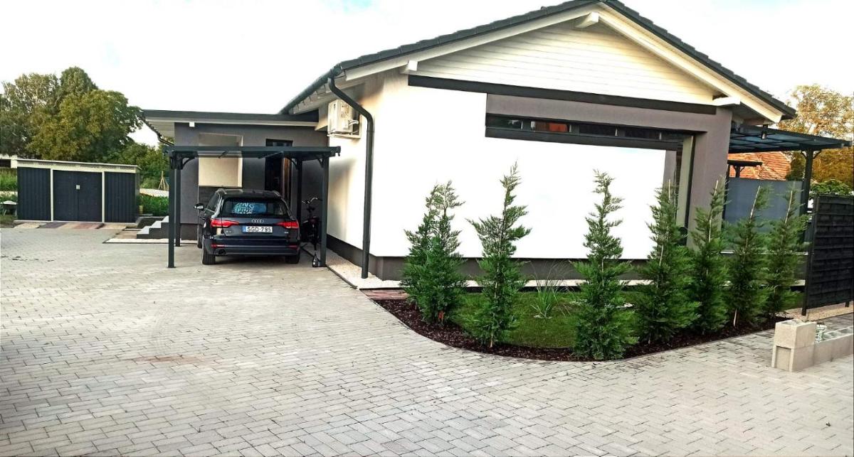 Erika Luxury House - Housity