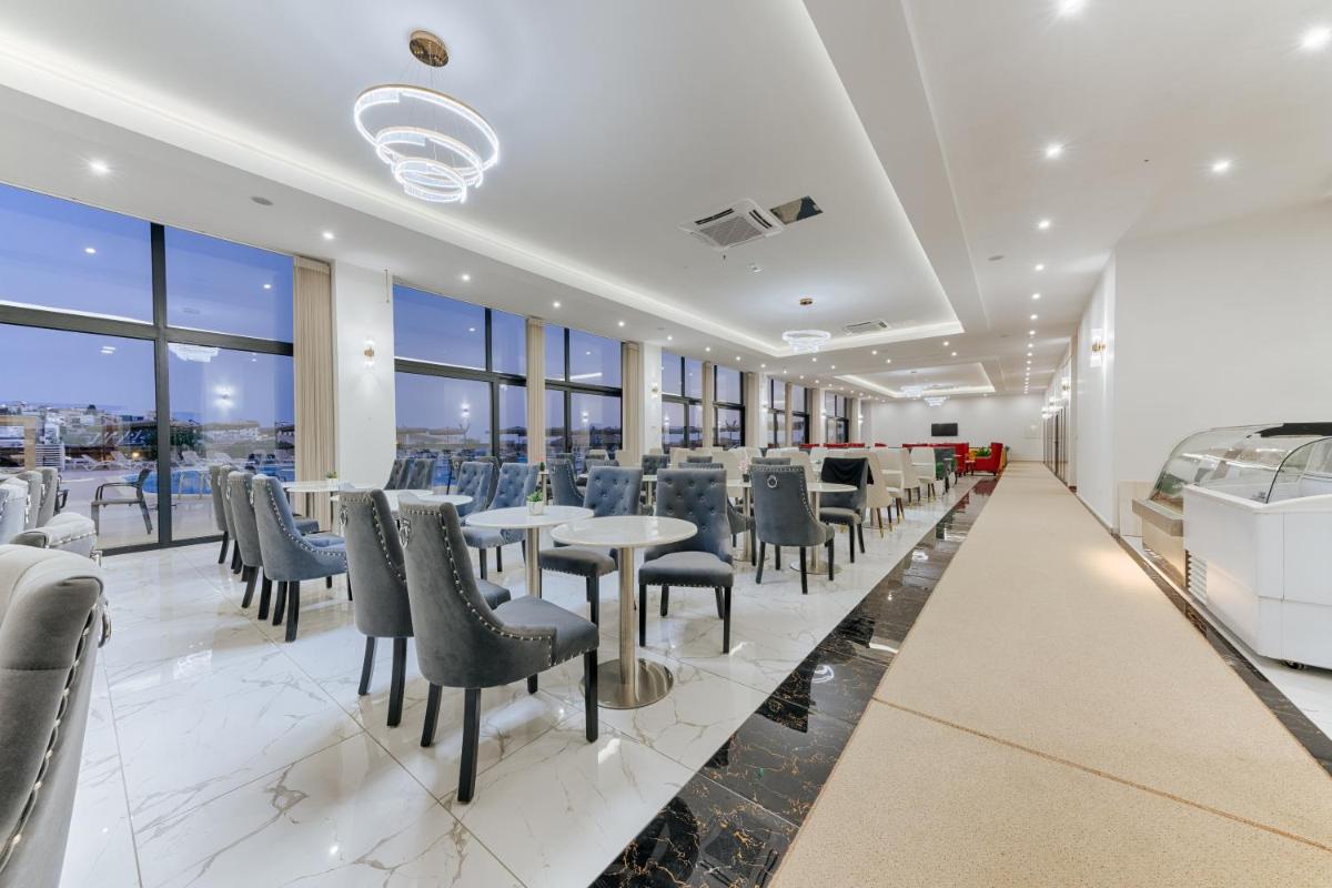Hotel BH - Housity
