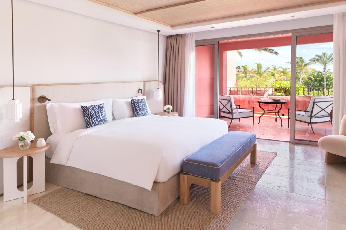 Cama o camas de una habitación en The Ritz-Carlton Tenerife, Abama