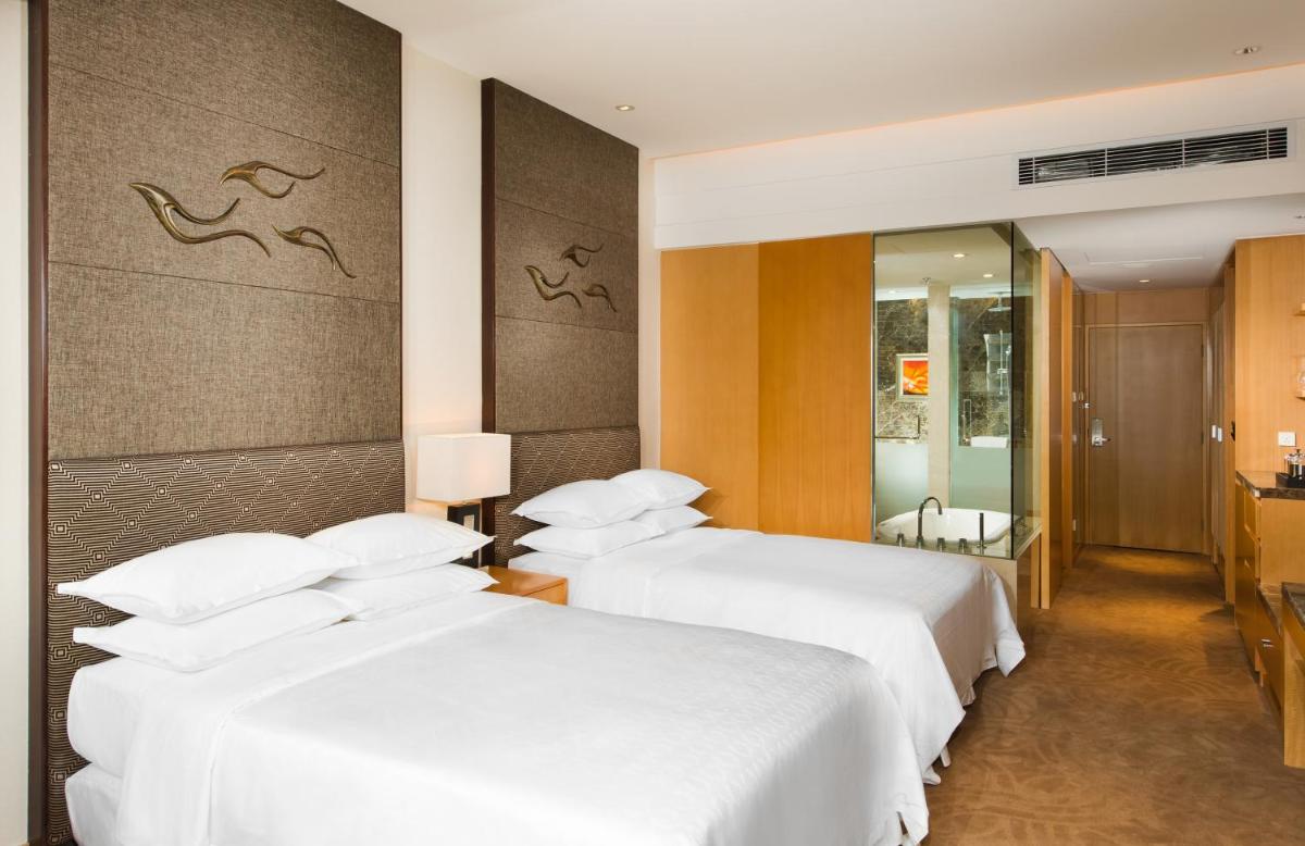Sheraton Yantai Golden Beach Resort - Housity