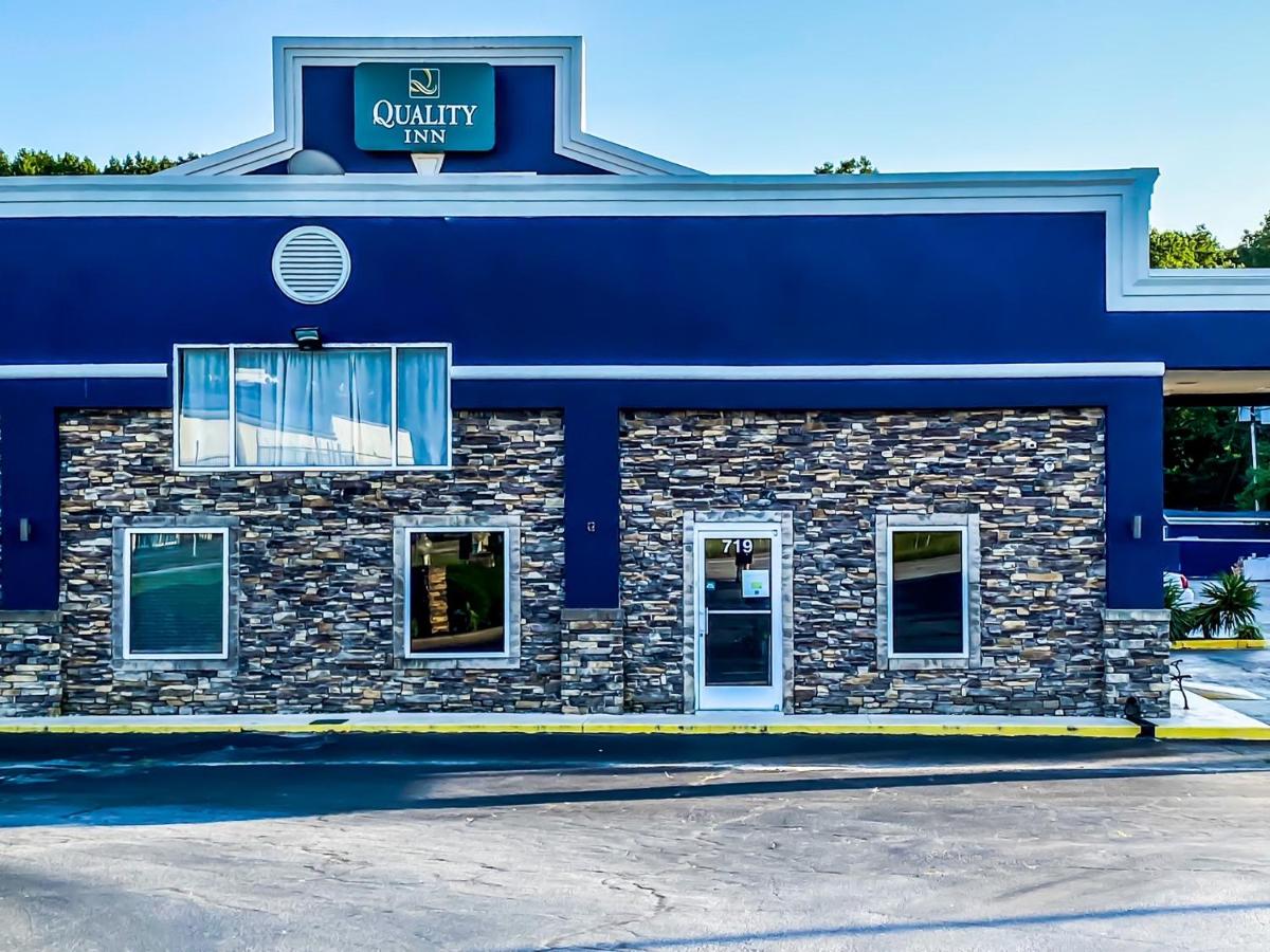 Quality Inn Greenwood Hwy 25 - Housity