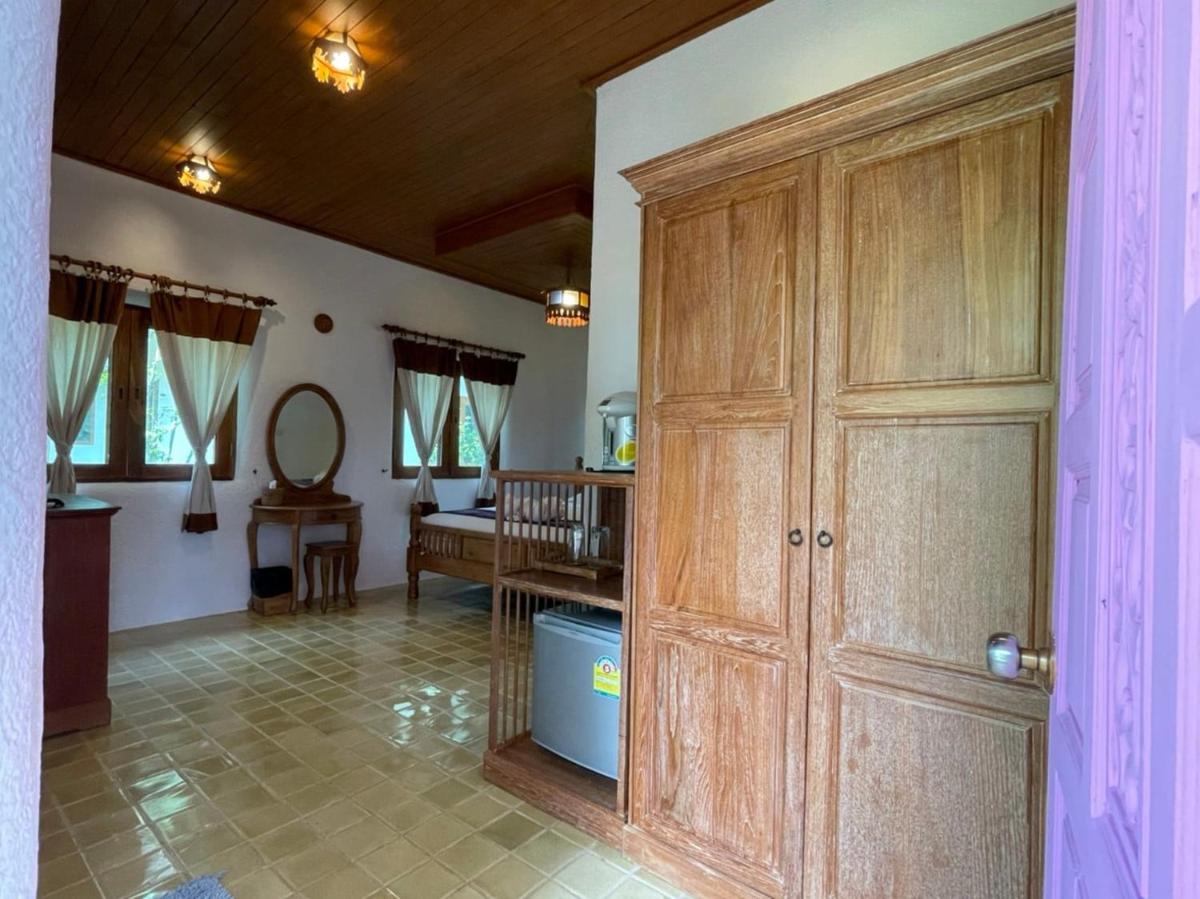 Green Tree Resort กรีนทรี รีสอร์ต - Housity