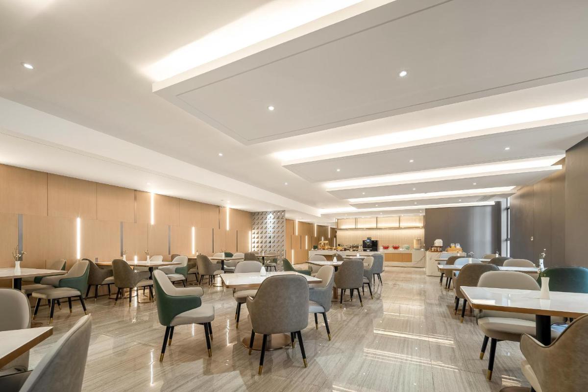 Atour X Hotel Wuxi Binhu Sports Center - Housity