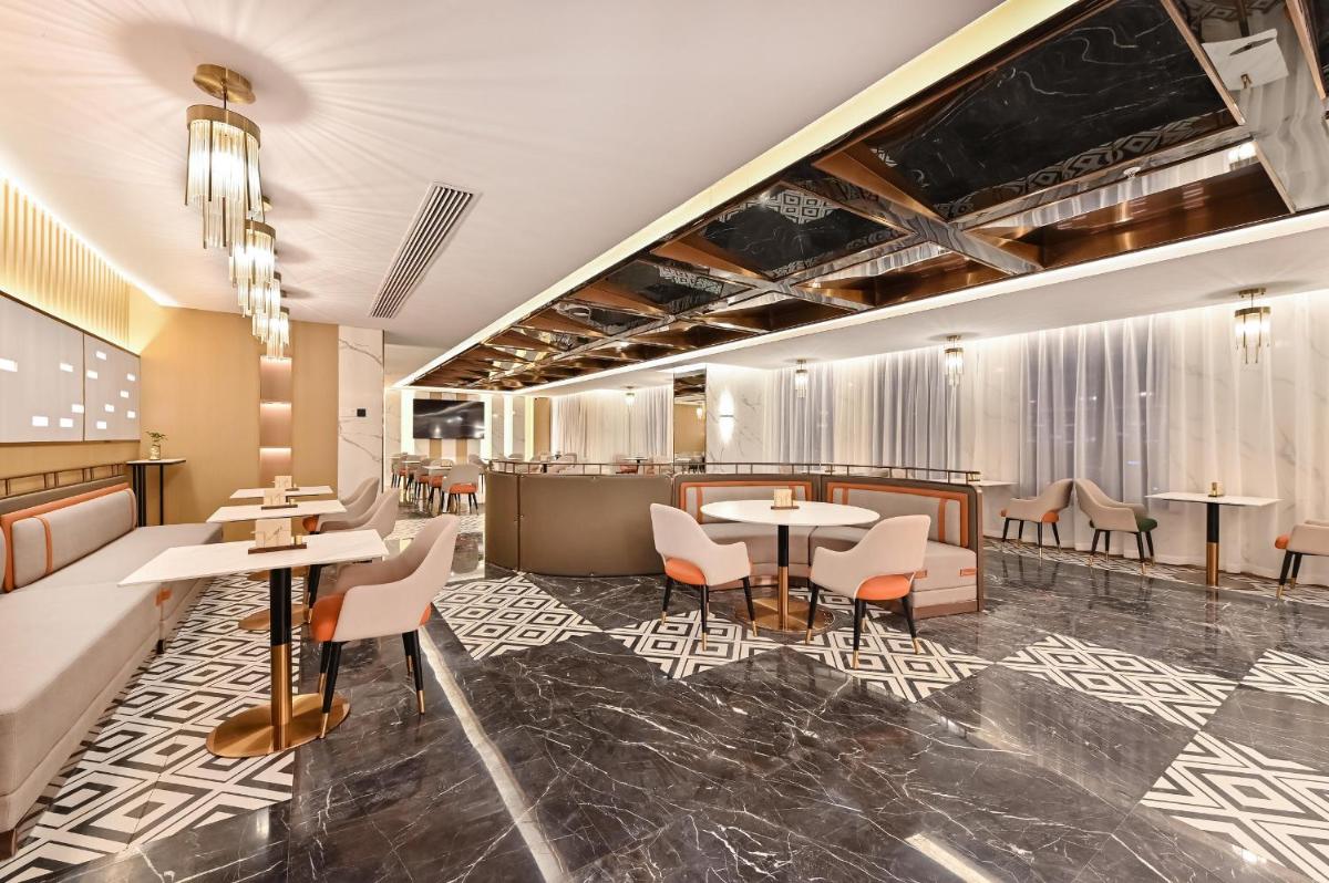 Atour Hotel Fuzhou Diamond Plaza - Housity