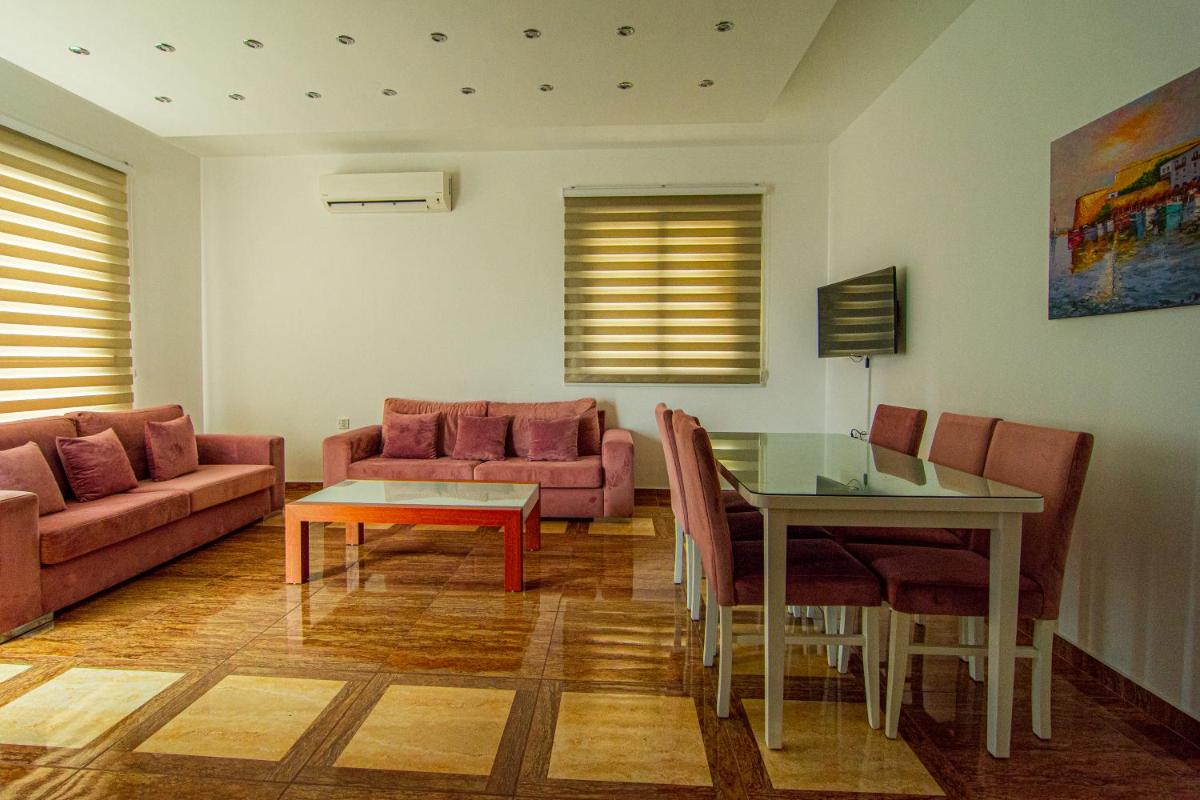 Suitetrails - Metin Holiday Apartments