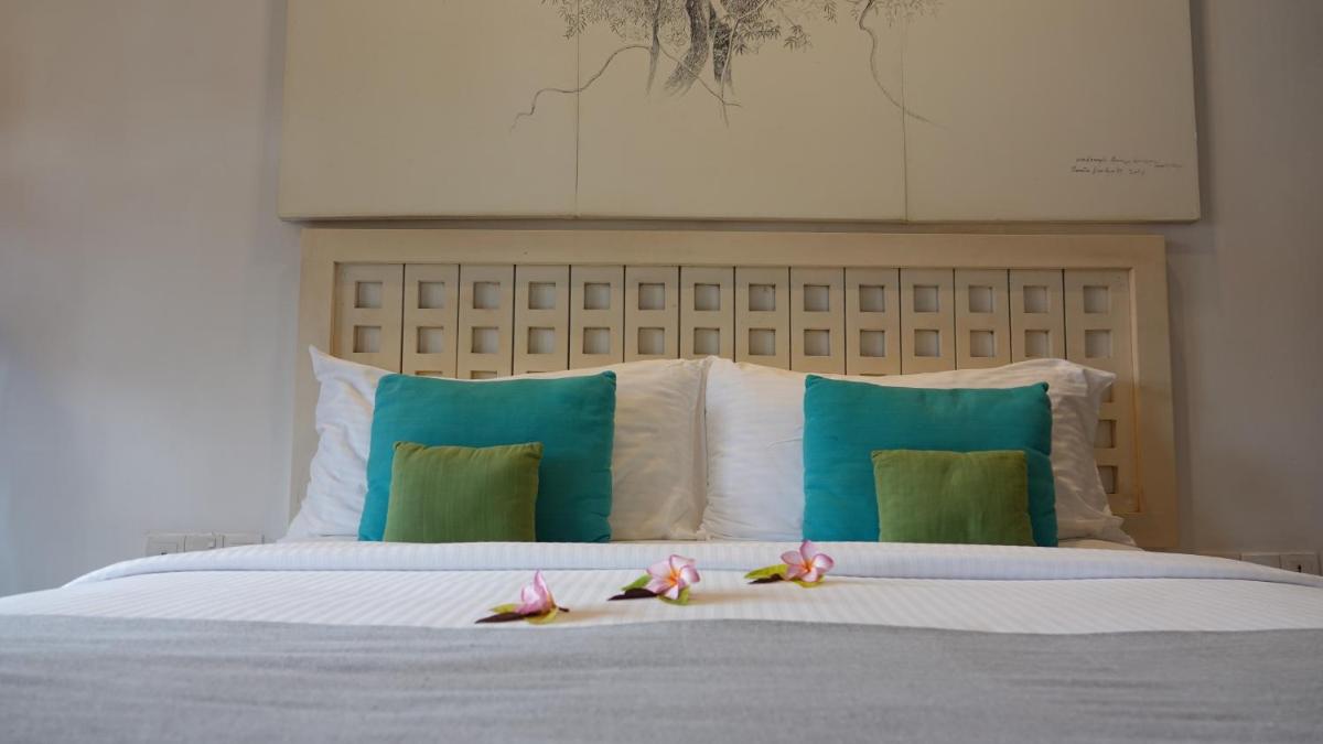 Blue Breeze - Housity