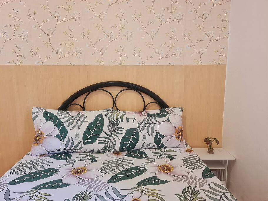 Muji-inspired Home, 2-BR Bungalow Home Trece Martires - Housity