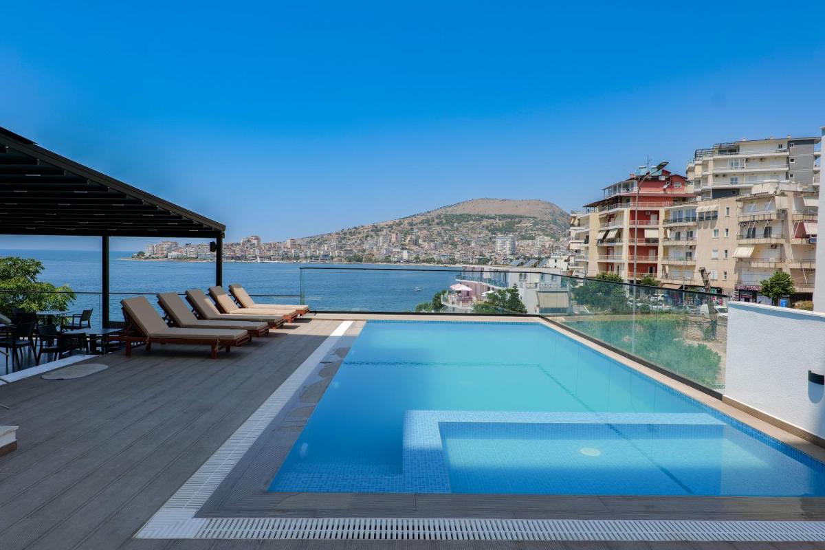 Hotel Edola - Housity