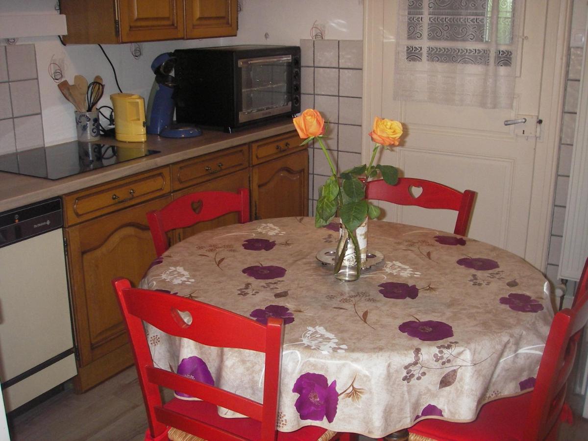 gite violette et pierrot - Housity
