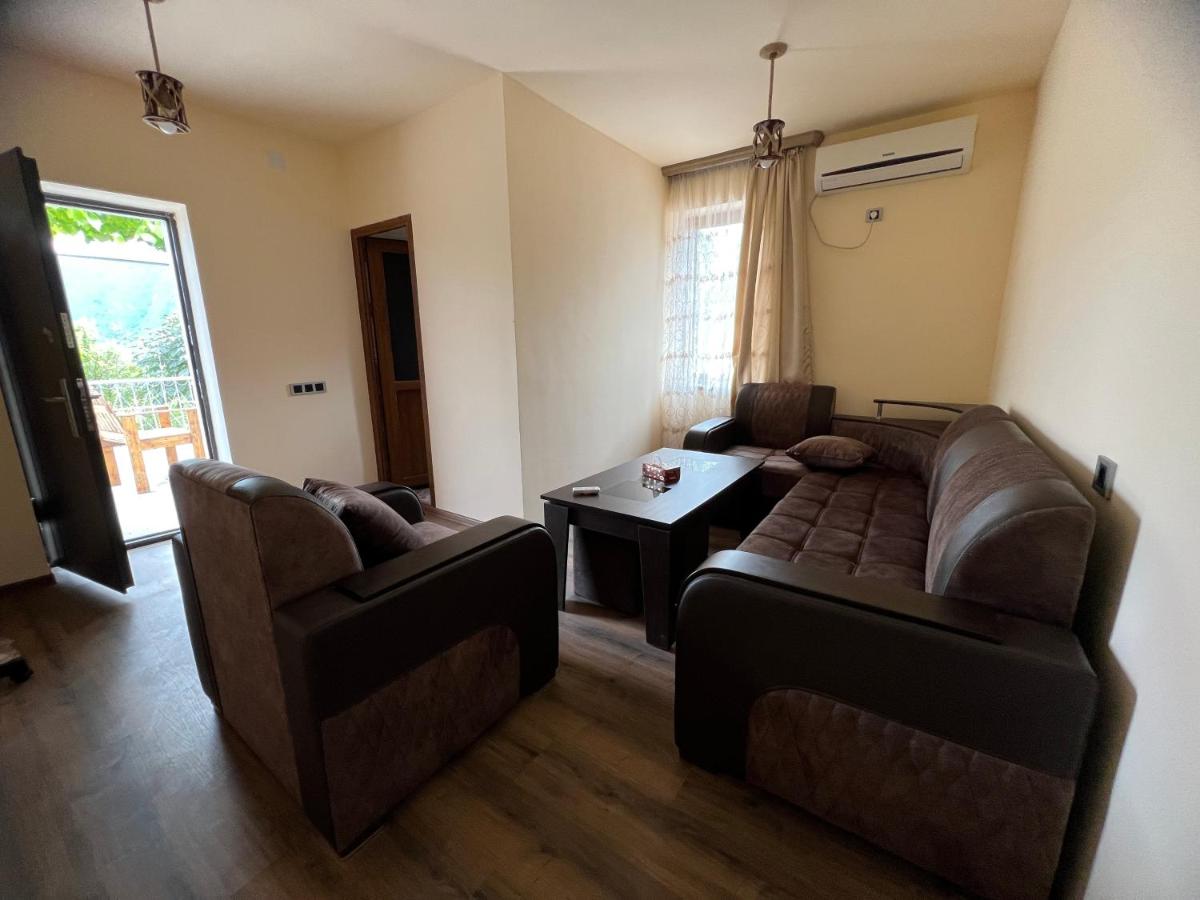 Arman Bed and Breakfast - Housity