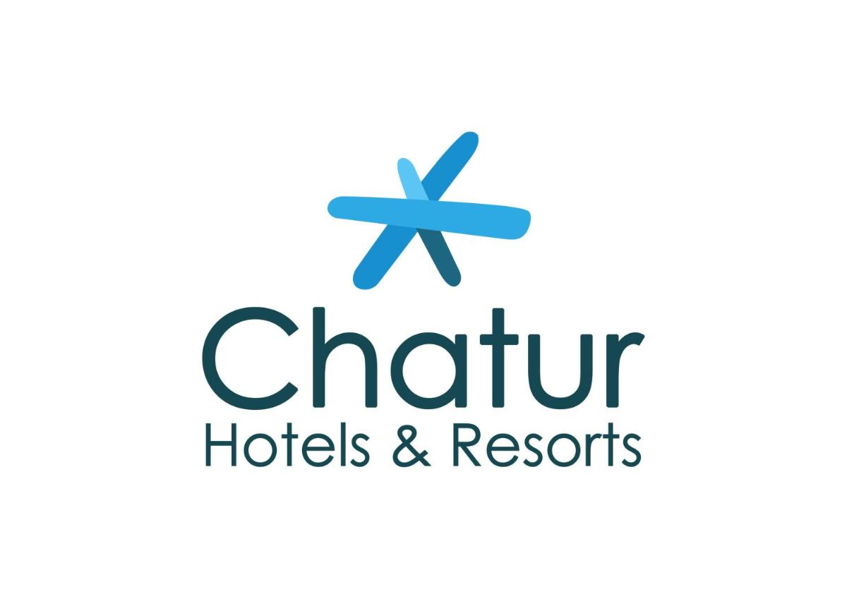 un nuevo logotipo para un hotel y complejos turísticos en Chatur Playa Real Resort, en Adeje