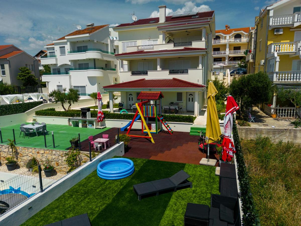 Vila Maričić - Housity