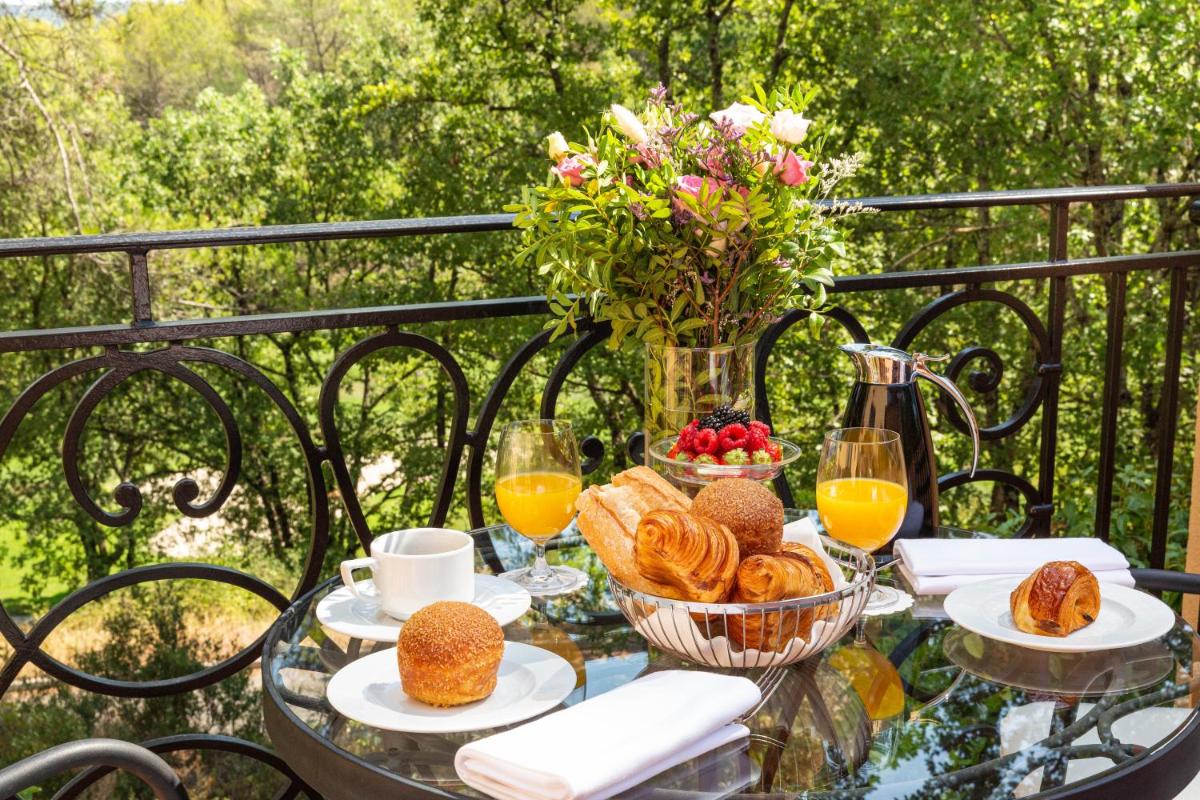 Nourriture dans l'hôtel ou à proximité