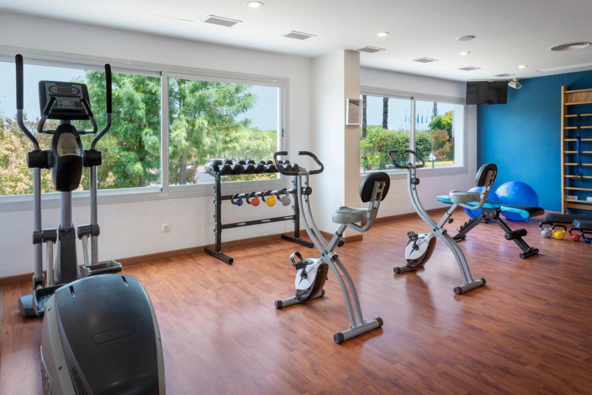 Gimnasio o instalaciones de fitness de Garden Playanatural - Adults Only