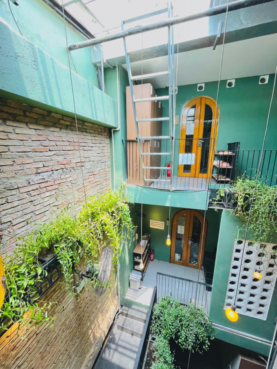 VY DA CENTRAL MARKET HOSTEL - Housity