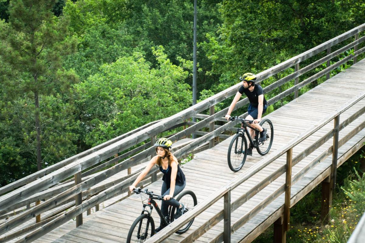 Andar de bicicleta em Hotel Do Parque - Congress & SPA ou nos arredores