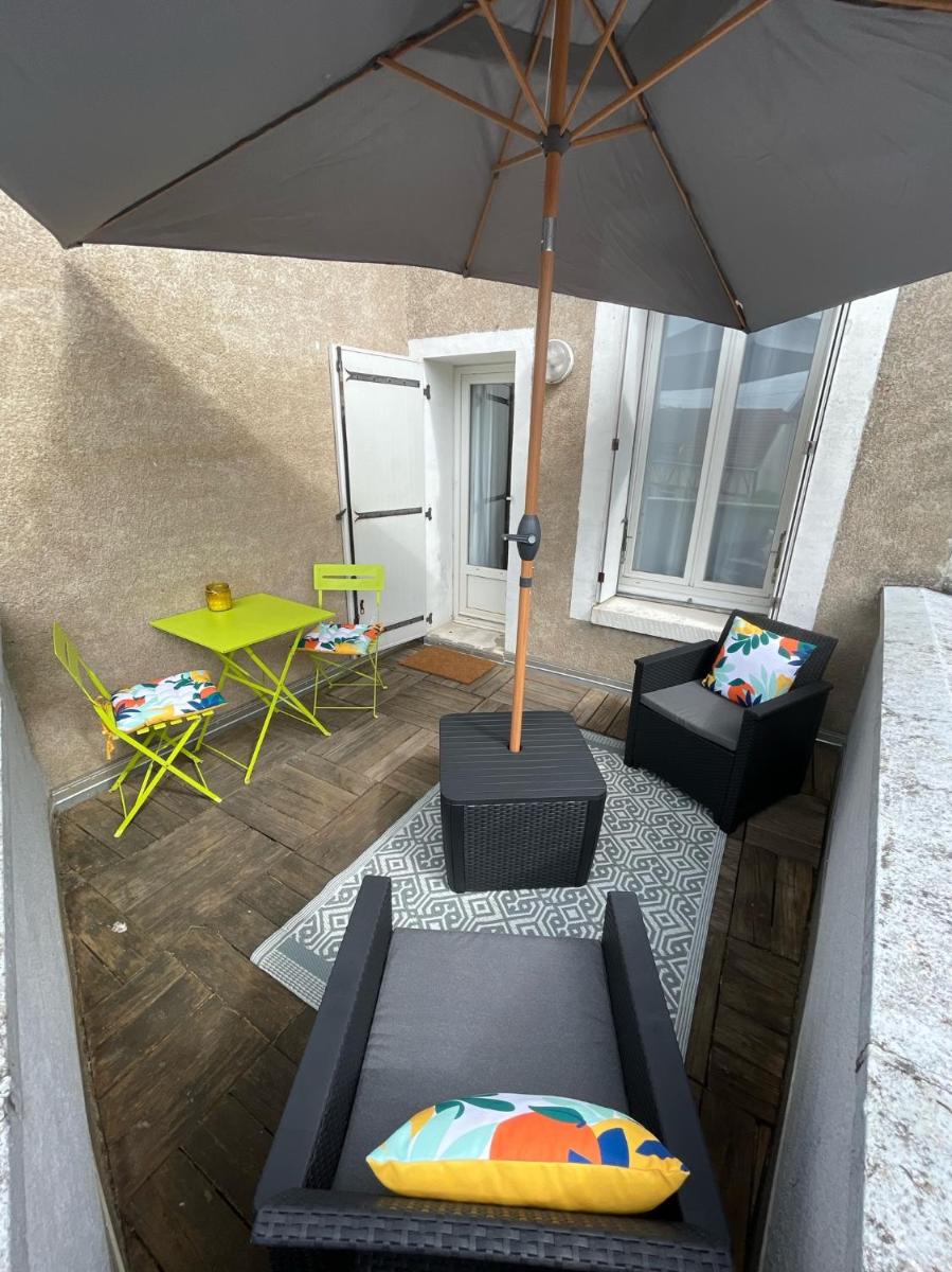 Logement entier: Appartement avec Terrasse Quartier de la Gare - Housity