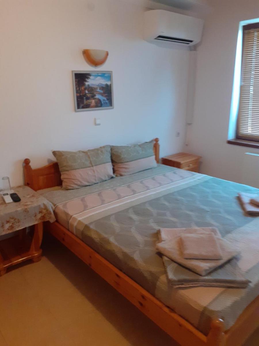 СТАИ ЗА ГОСТИ ПОДКОВА - Housity