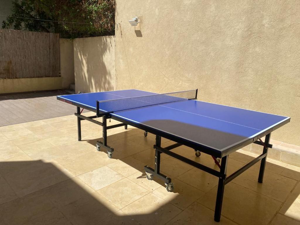 La Villa Toscana: Pool & Elah Valley vineyard view - Housity