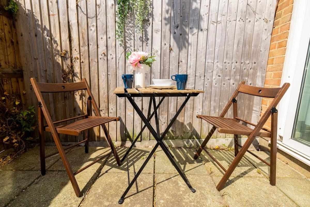 Nice Rooms in Mile End - Housity