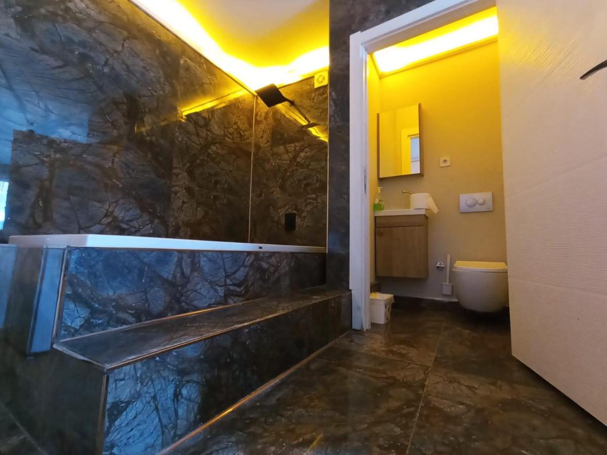 06ev Rental House - Housity