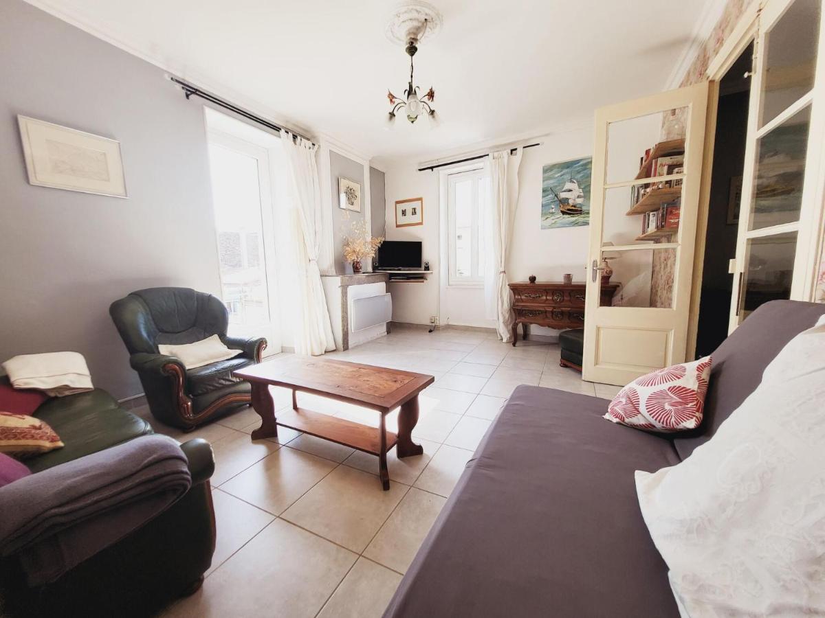 Bright apartment in Saint Ambroix near amenities - Housity