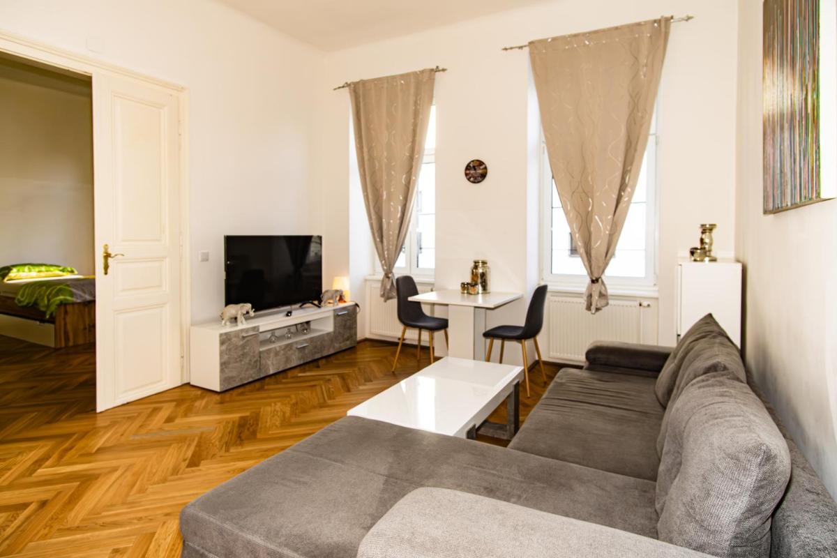 Raimond Apartment - Housity