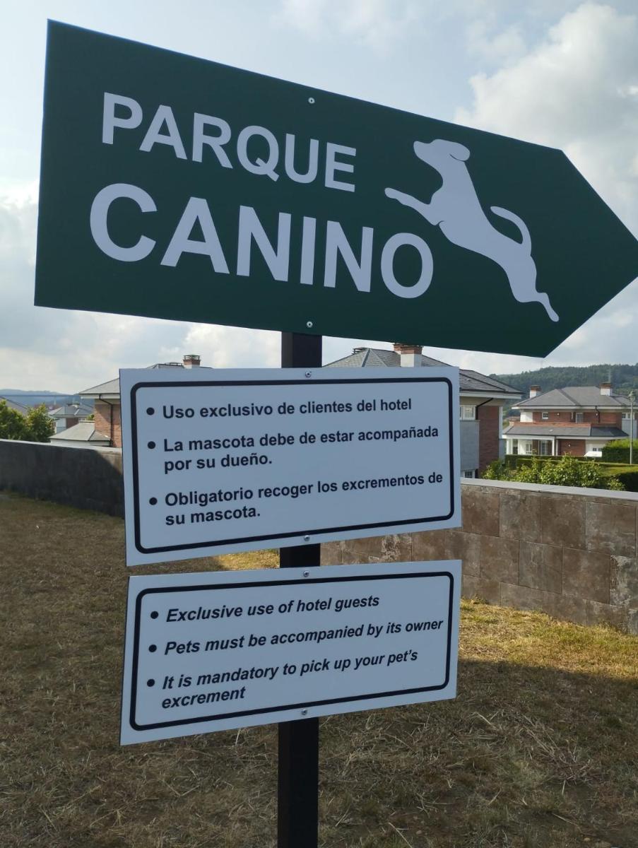 Certificado, premio, señal o documento que está expuesto en URH Hotel Spa Zen Balagares