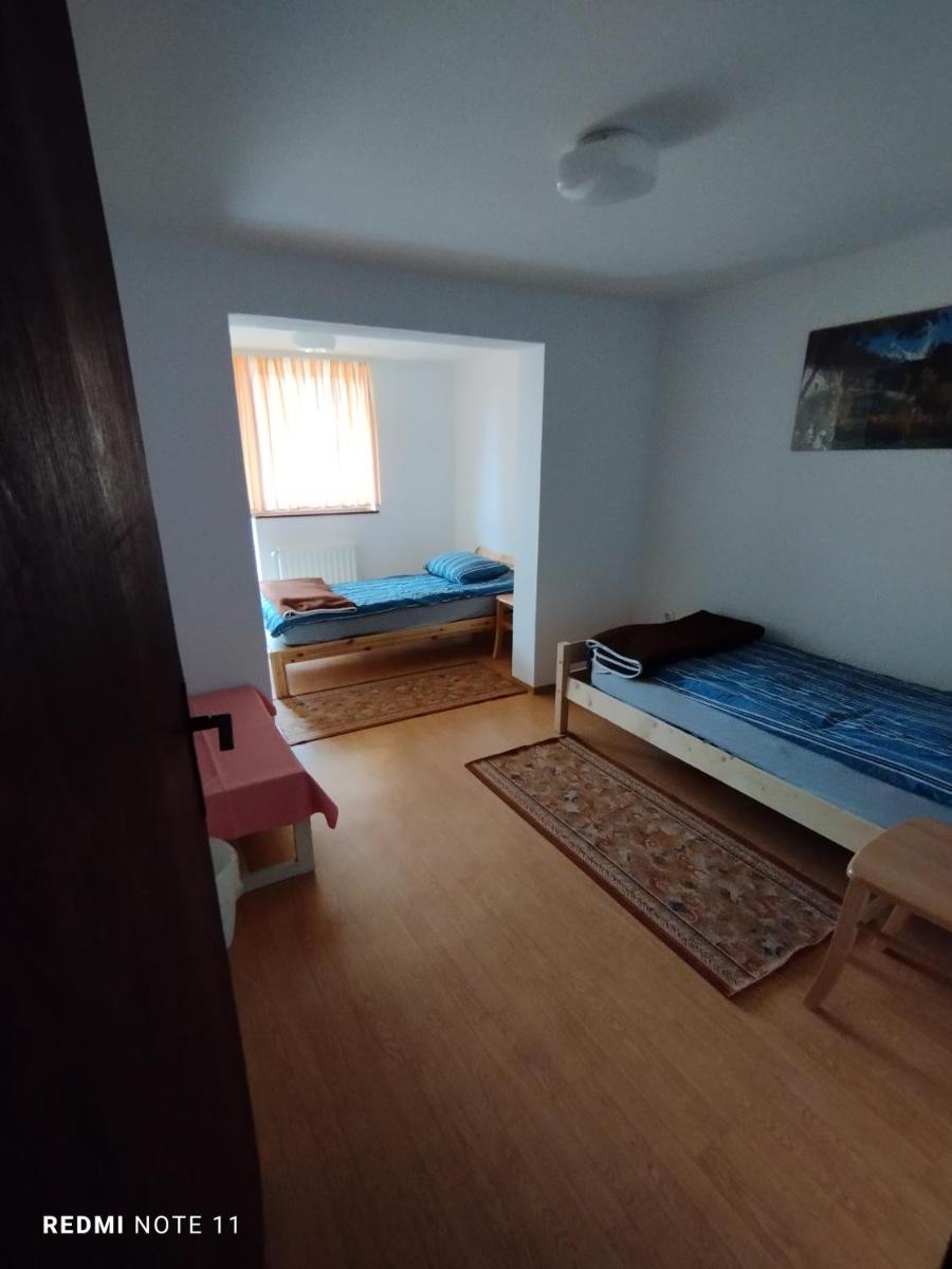 Planinski dom Vrhe - Housity