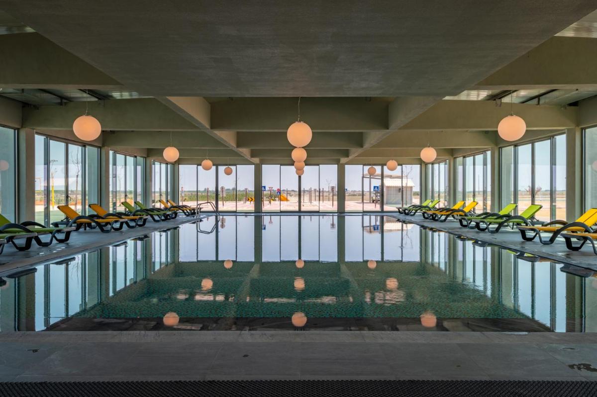 A piscina em ou perto de Vila Gale Nep Kids