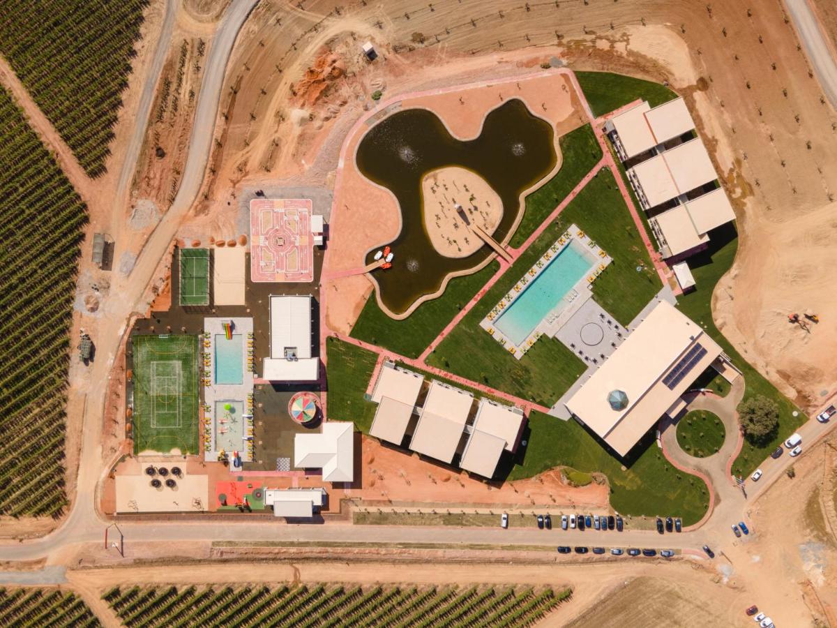A piscina em ou perto de Vila Gale Nep Kids