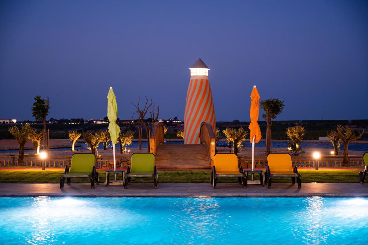 A piscina em ou perto de Vila Gale Nep Kids