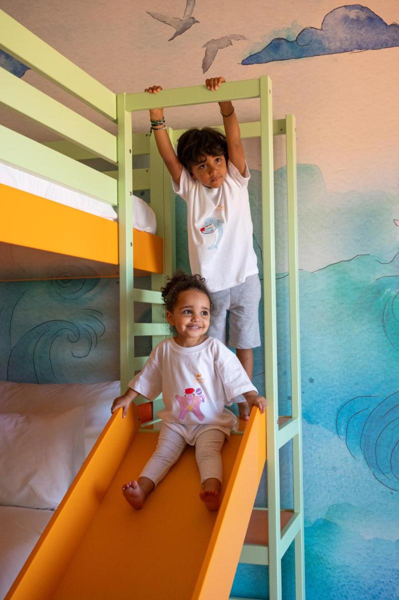As crianças hospedadas em Vila Gale Nep Kids