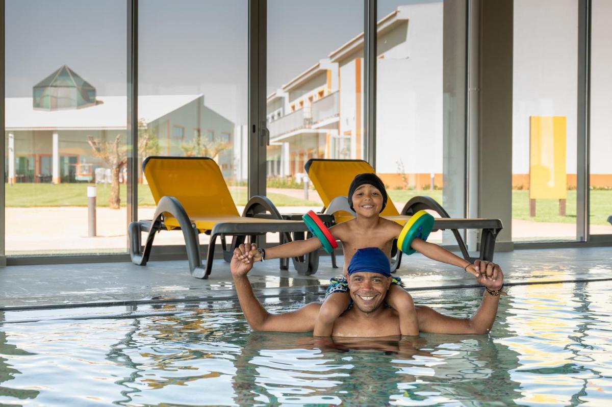 Os clientes hospedados em Vila Gale Nep Kids