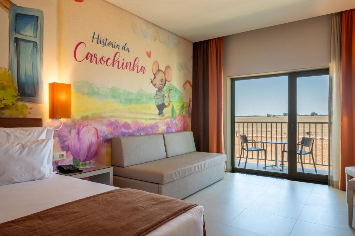 Uma área de estar em Vila Gale Nep Kids