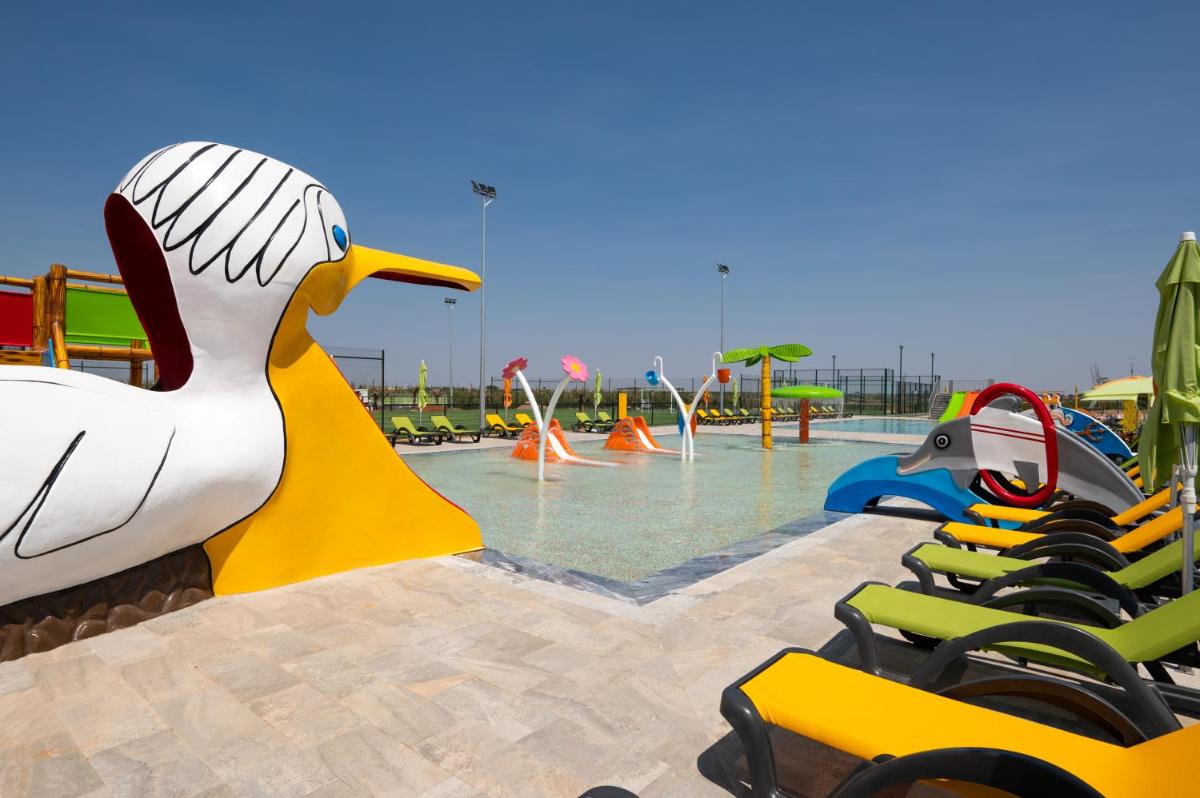 A piscina em ou perto de Vila Gale Nep Kids