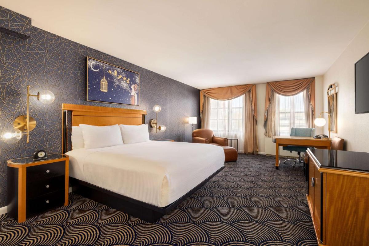 Inn at Great Neck - Housity