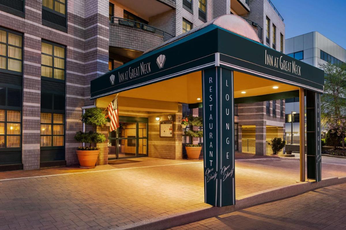 Inn at Great Neck - Housity