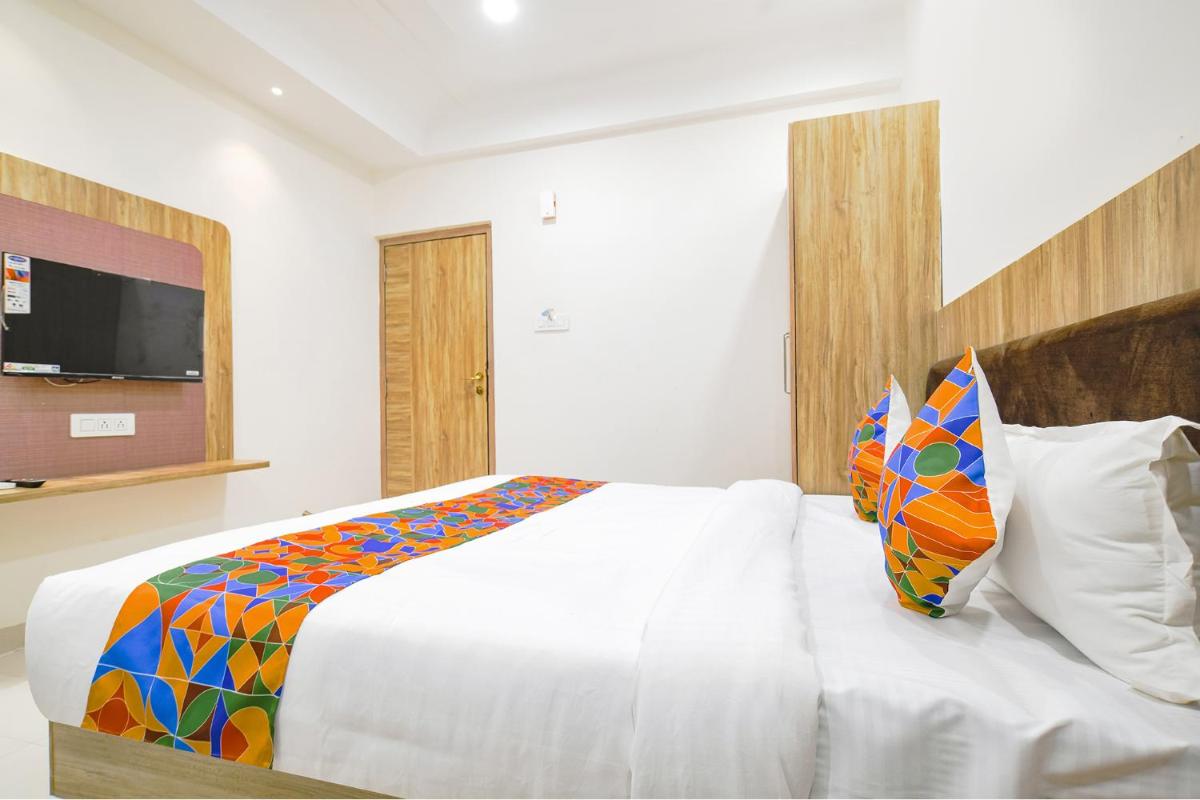FabHotel Suraj Kunj - Hizvo