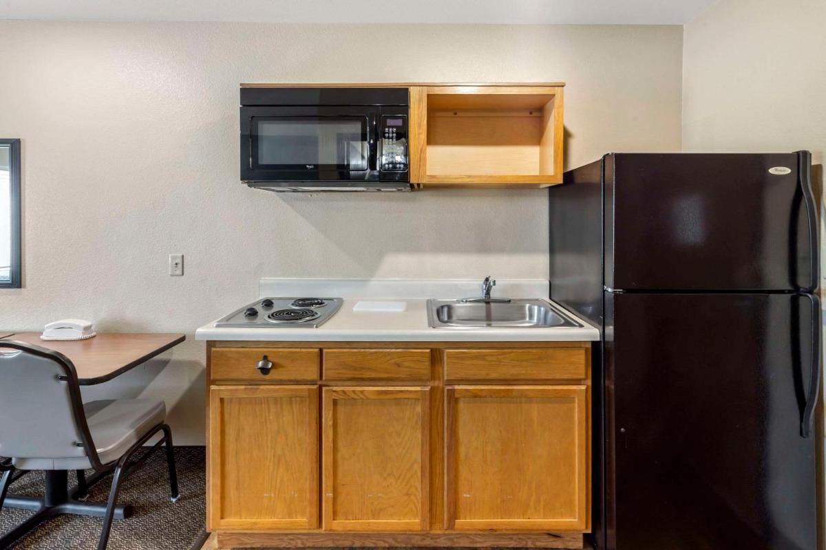 WoodSpring Suites Raleigh Garner - Housity