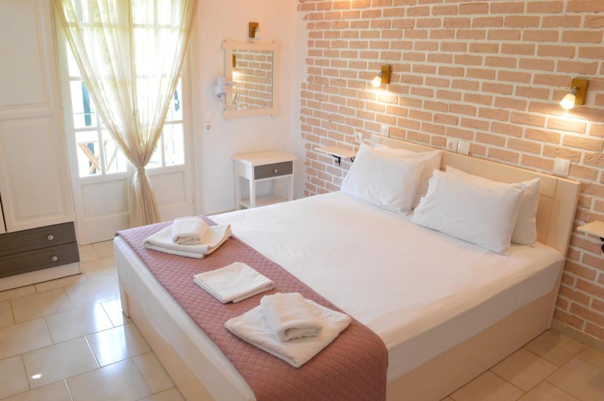 Anna George Studios - Housity