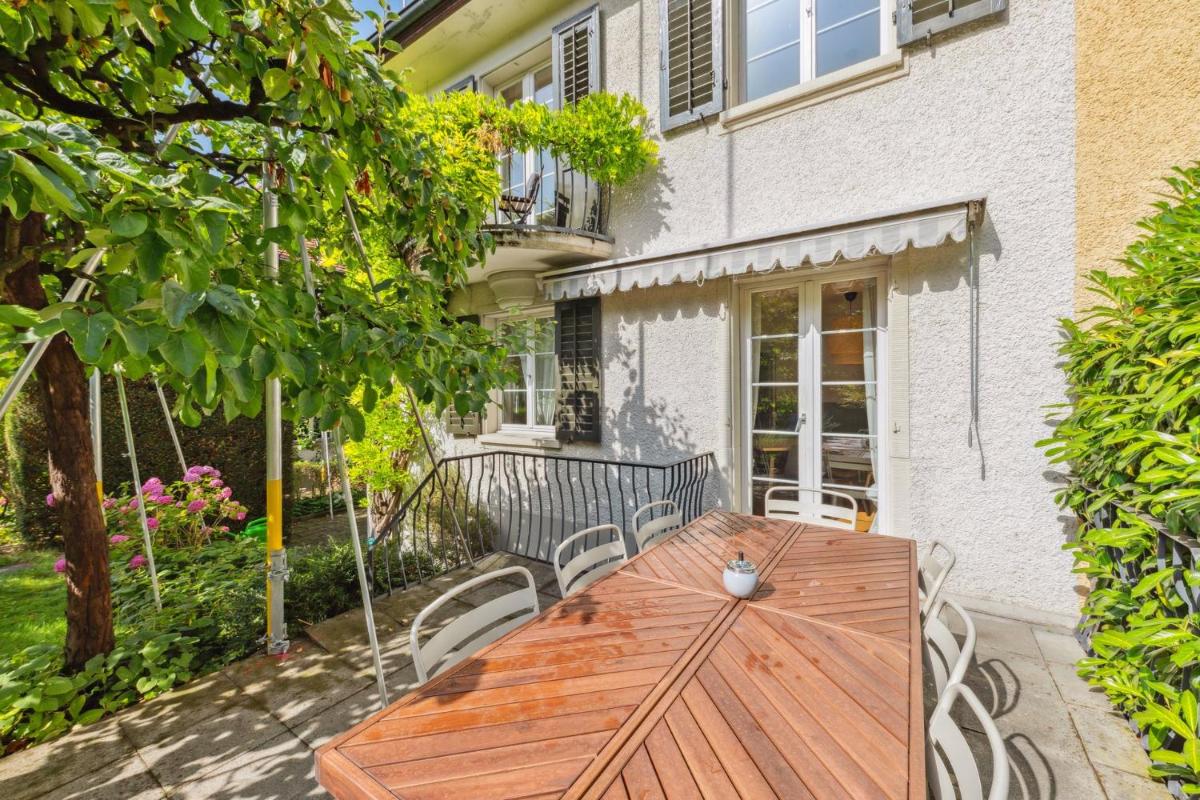 Centrally located House with garden - Housity