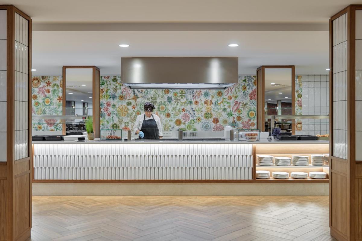 Imagen de la galería de H10 Casa del Mar, en Santa Ponsa