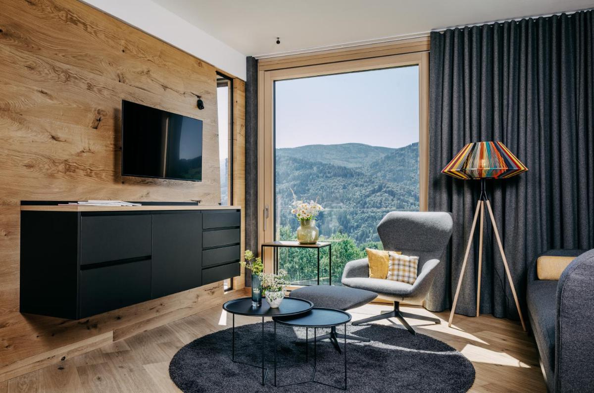 Ein allgemeiner Bergblick oder ein Berglick von des Hotels aus