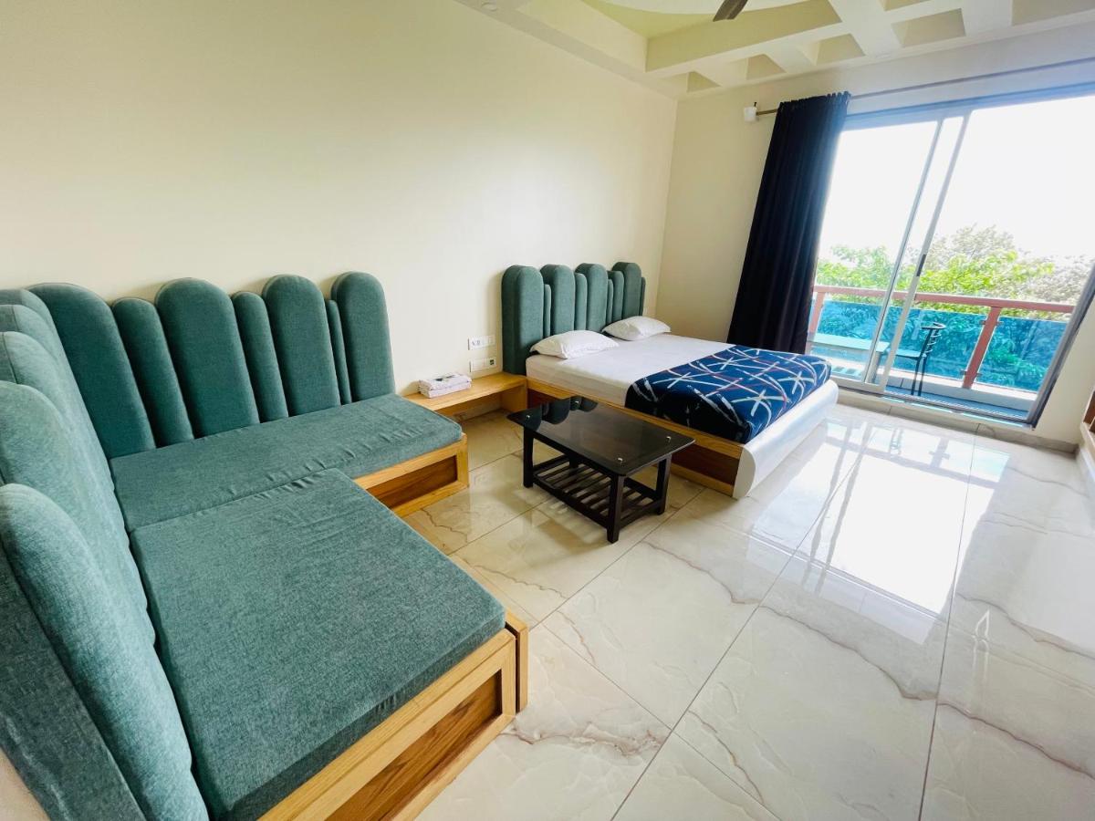 natural resort panhala - Housity