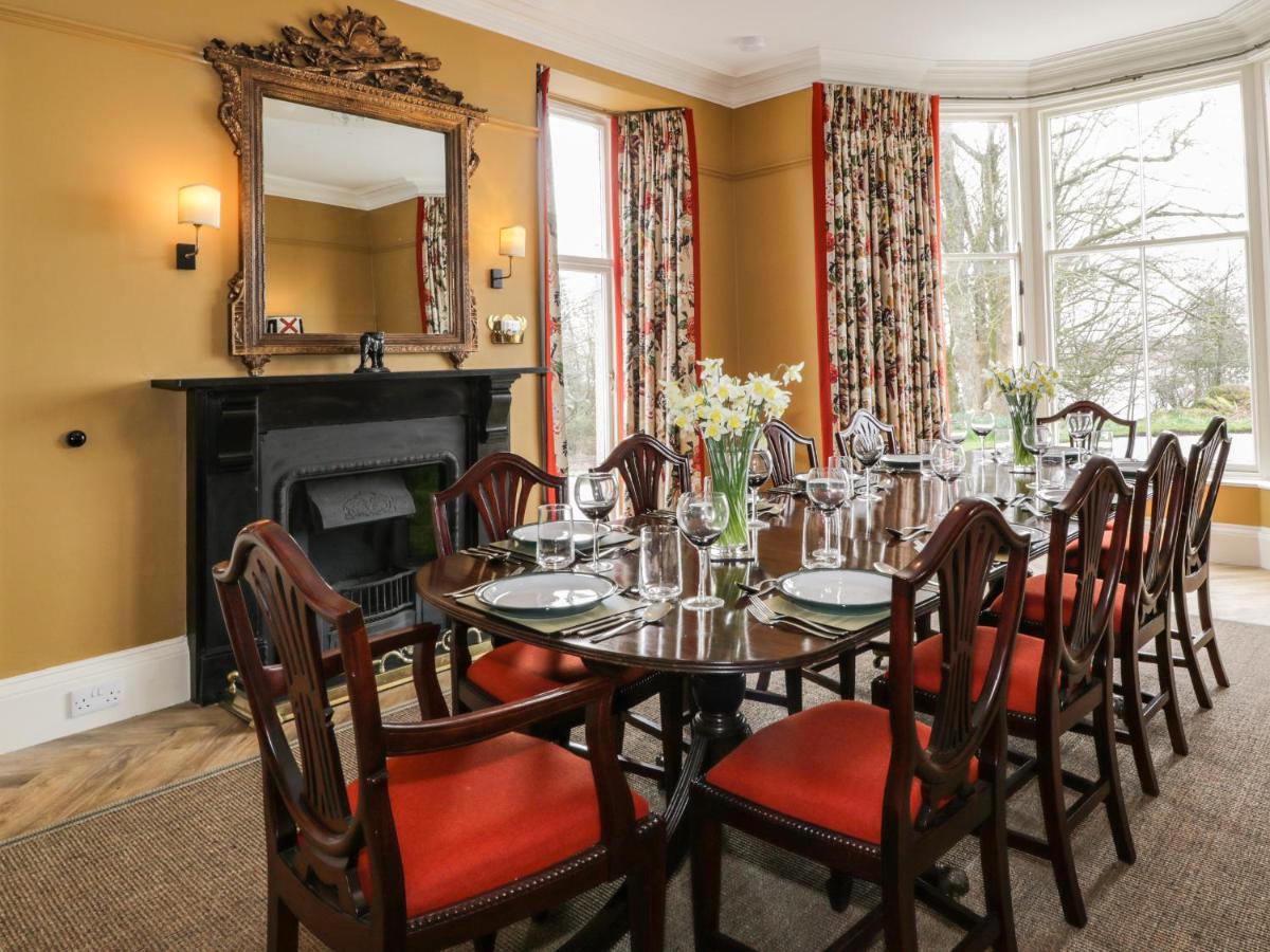 Auchenvhin - Rockcliffe - Housity