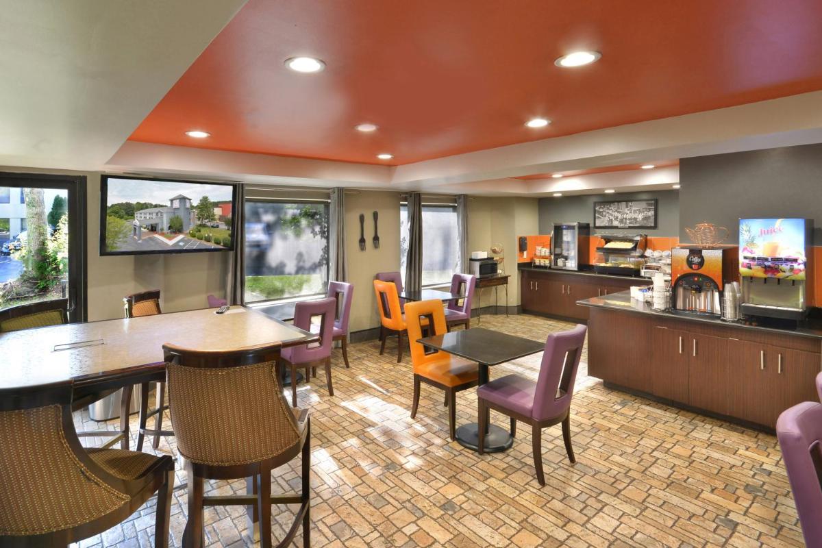 Inn at Clemson - Housity