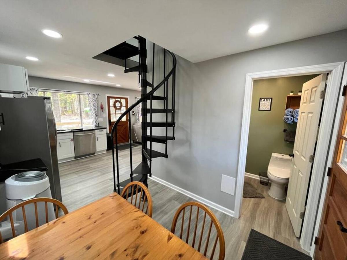 Wally's Cottage - Housity