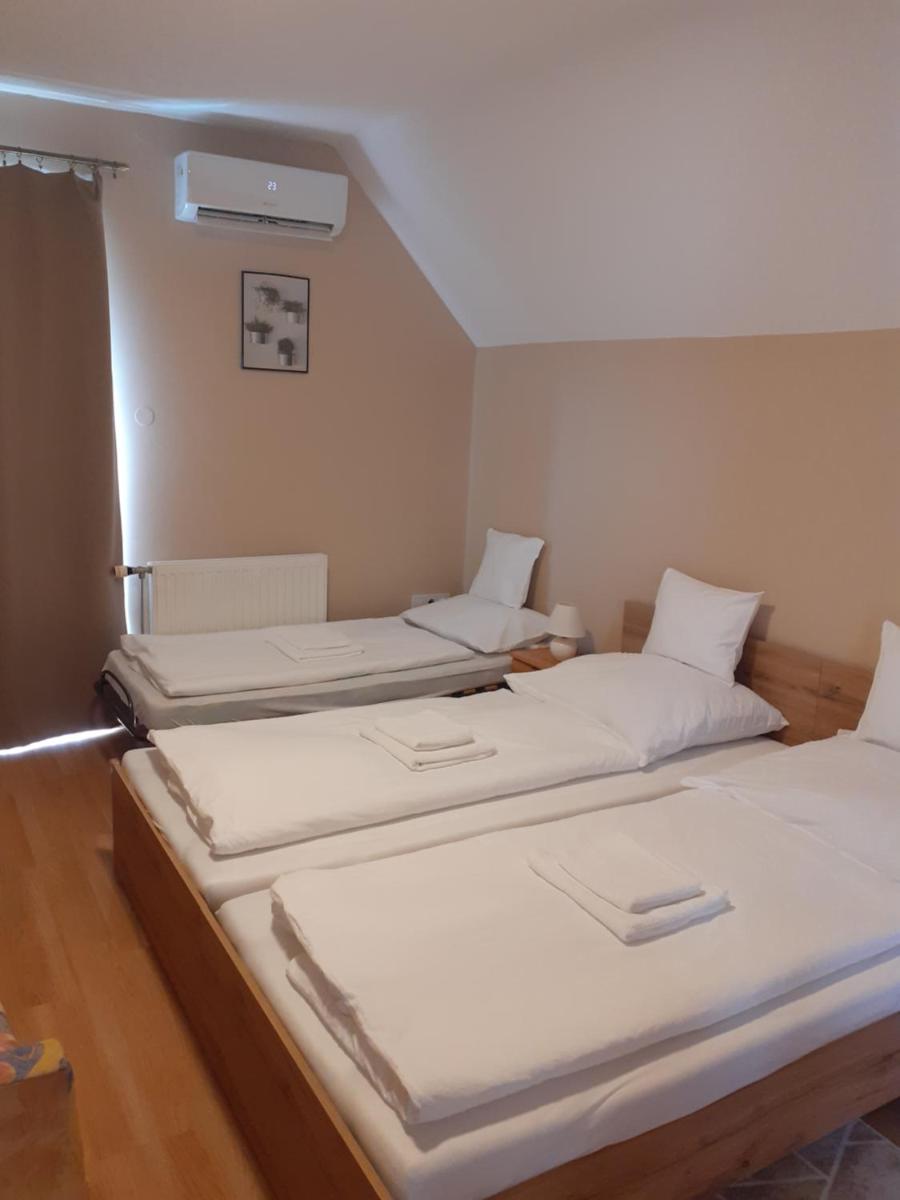 Family Panzió Zalakaros - Housity